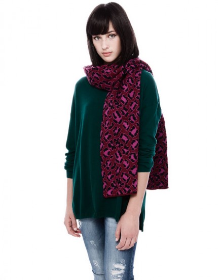 Animal print κασκόλ Pull n’Bear (15,99 €)