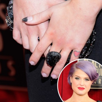 kelly-osbourne-heart-tattoo