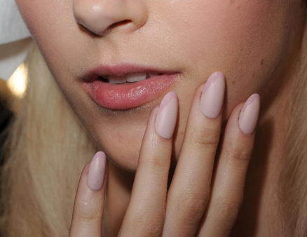 mat-pink-french-manicure