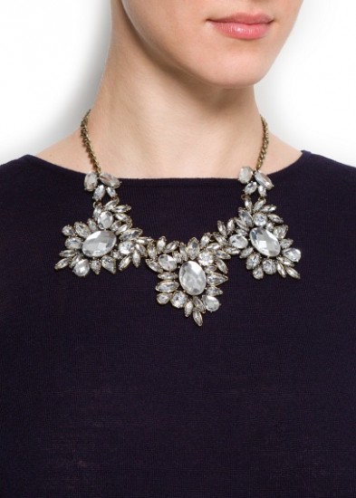 MANGO CHANDELIER CRYSTALS NECKLACE 22,99 euro