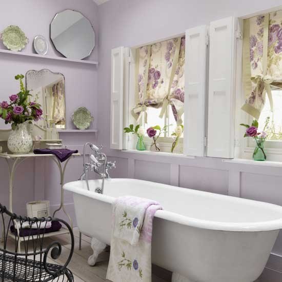 touch-of-color-bathroom