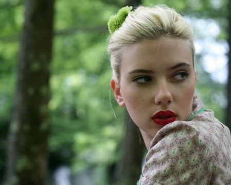 scarlett-johanson-red-lips