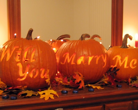 autumn-pumpkins-wedding-proposal