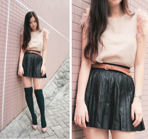 lolita-pleated-leather-skirt