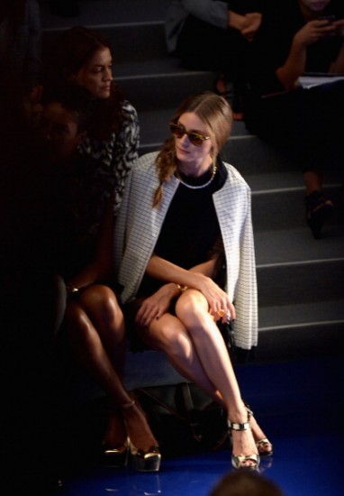 H Olivia Palermo παρακολουθεί το σόου της Vera Wang-NYFW