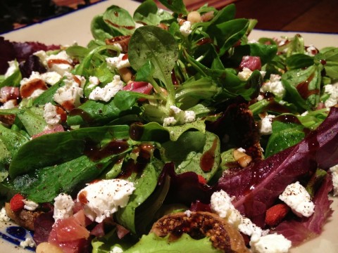 goji-berries-salad