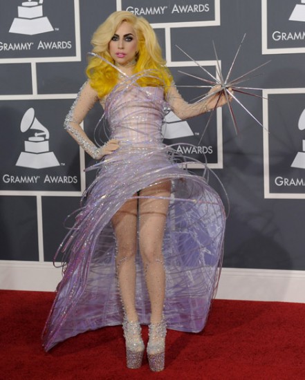 H Lady Gaga στα βραβεία Grammy του 2010