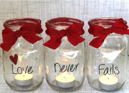 Valentines-Day-Mason-Jar-Candles-from-TheFrugalGirls.com_1