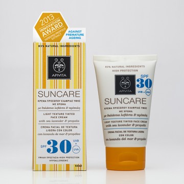 Κρέμα ελαφριάς υφής με χρώμα SPF 30 (Λ.Τ. €15,80)