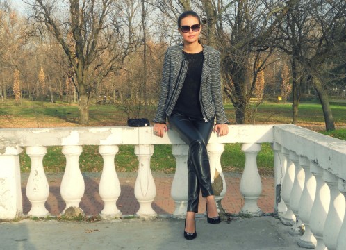 leather-pants-tweed-jacket