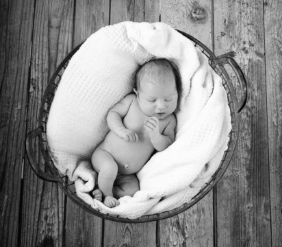 newborn-basket