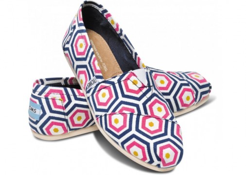 Flat shoes με γεωμετρικό μοτίβο Jonathan Adler for Toms