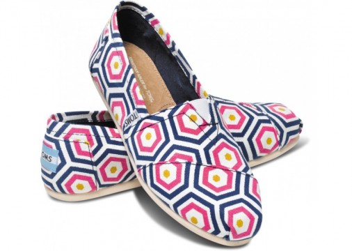 Flat shoes με γεωμετρικό μοτίβο Jonathan Adler for Toms