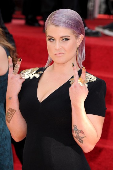 kelly-osbourne-hair-color