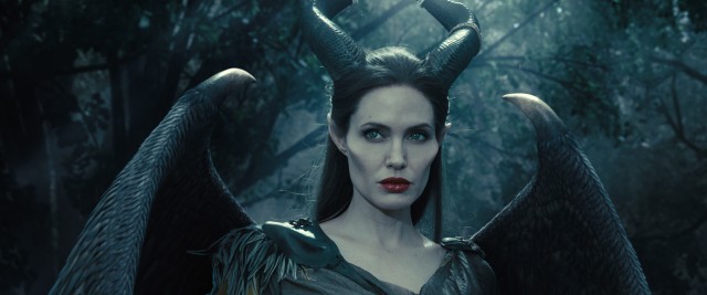 Η εντυπωσιακή μεταμόρφωση της Angelina Jolie σε Maleficent