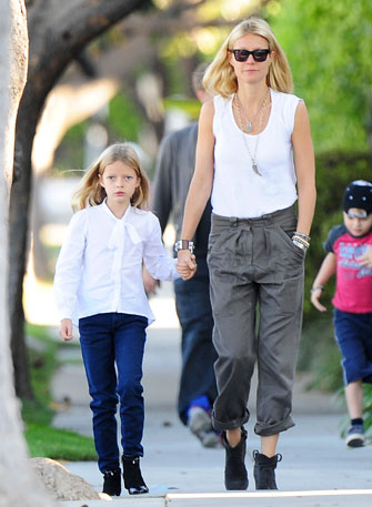 H Gwyneth Paltrow με την κόρη της Apple