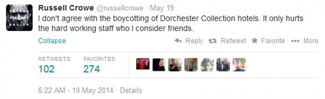 To tweet διαφωνίας του Russell Crowe