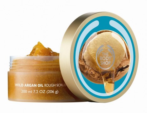 Νέο The Body Shop body scrub με πολύτιμο Wild Argan Oil (200ml/ 15,50€)