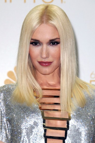 Gwen-Stefani_emmys-2014-glamour