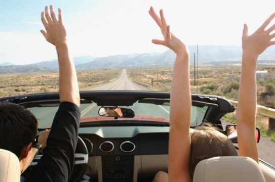 Road-Trip-Driving-in-Convertible-700x464