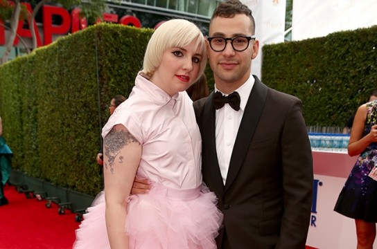 H Lena Dunham & o Jack Antonoff στα βραβεία Έμμυ 2014