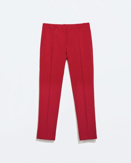 Κόκκινο παντελόνι ¾ Zara (35,95€)