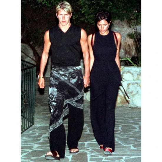 Το "διαβόητο" λουκ sarong που είχε λανσάρει το 1998 ο David Beckham