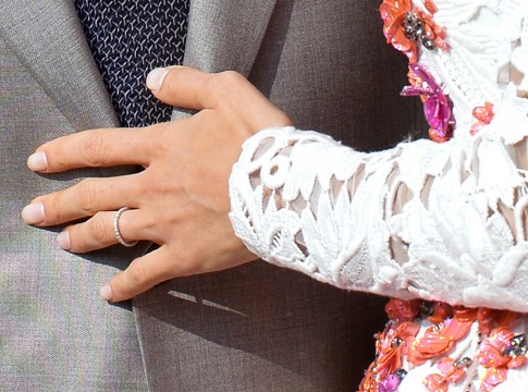 amal-alamuddin-nails-2