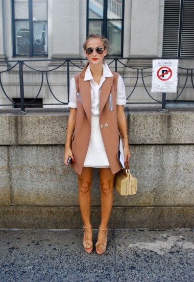 long-vest-street-style-1