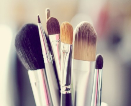 MAKEUP-BRUSHES