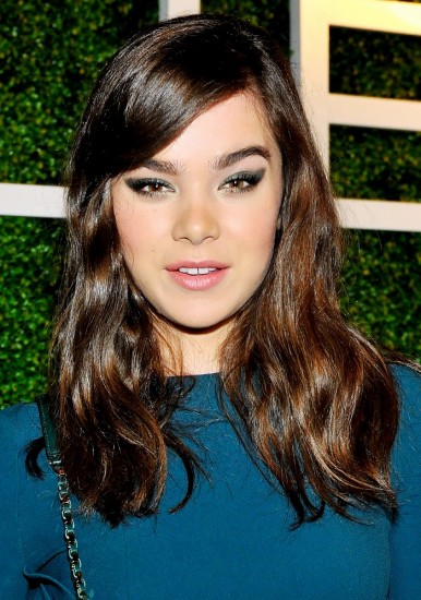 hailee-stainfield-cat-eye