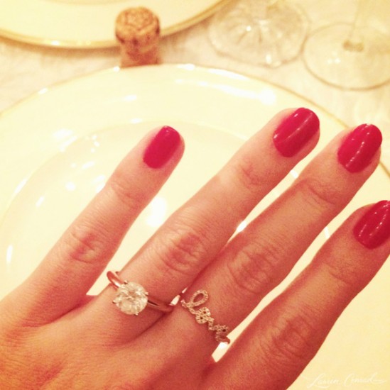 O συνδυασμός δαχτυλιδιού αρραβώνων-midi ring της Lauren Conrad