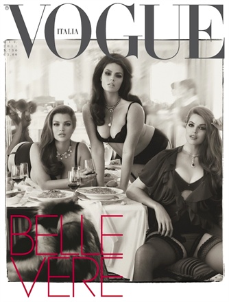 Η Candice Huffine στο κέντρο στο εξώφυλλο της Vogue Italia