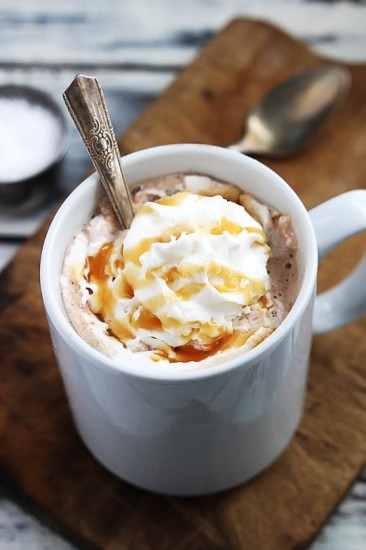 slow-cooker-salted-caramel-hot-chocolate-7
