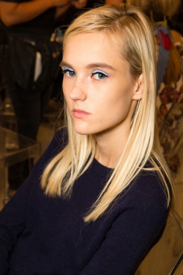 11-fendi-spring-2015-light-blue-eyeliner-strip-h724