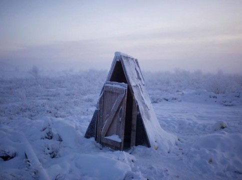 Τυπική τουαλέτα του Oymyakon 