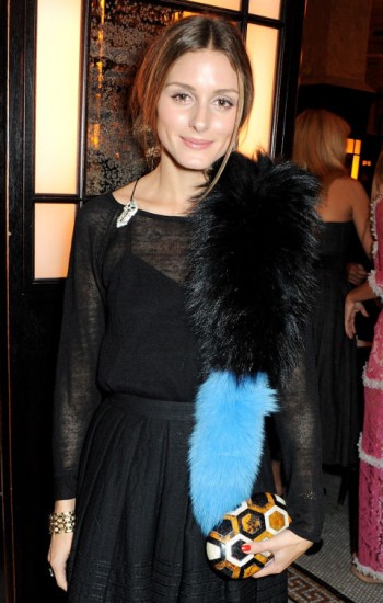 retro-style-fur-scarf-olivia-palermo