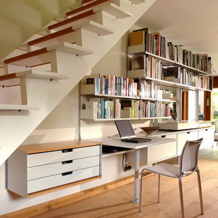 tiny-office-home-stairs