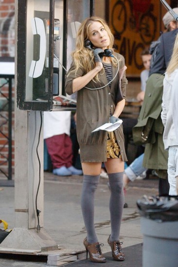 Sarah-Jessica-Parker-Over-The-KNee-Socks-600x900