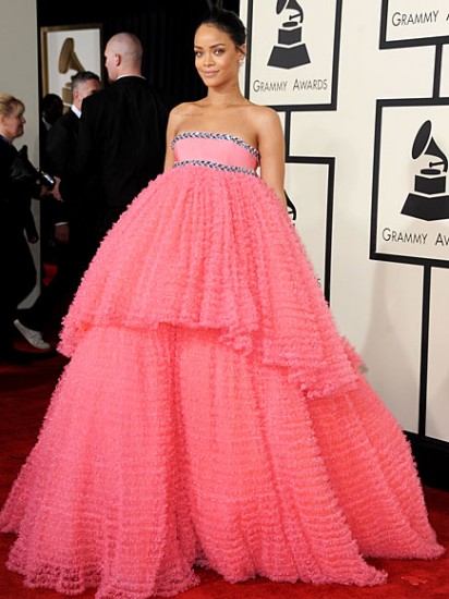 rihanna-grammys-2015