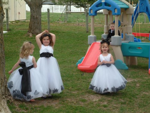 How-to-keep-Kids-busy-at-wedding