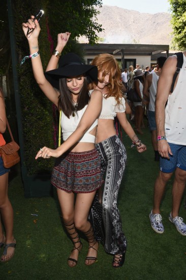 Victoria-Justice-Bella-Thorne-coachella-2015