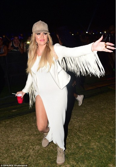 khloe-kardashian-coachella-2015