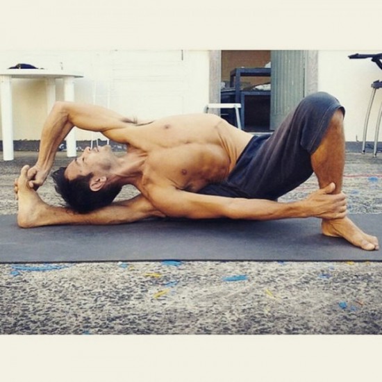 hot-yoga-guys-5