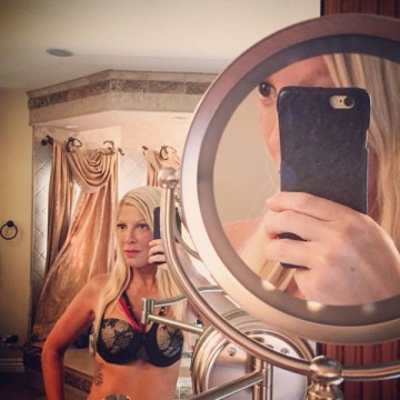 TORI SPELLING BRA