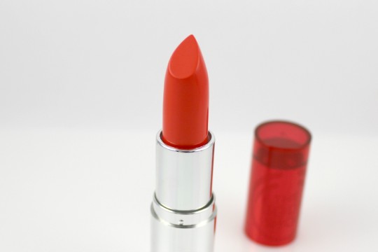 The Body Shop Colour Crush lipstick-#105 Coral Cutie