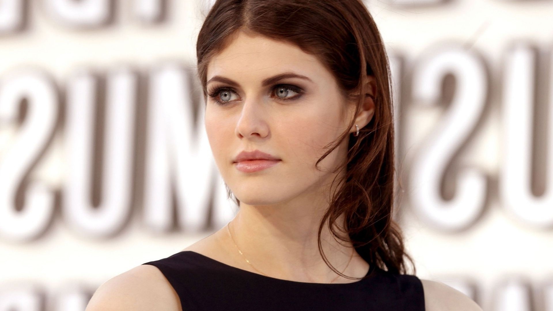 alexandra-daddario