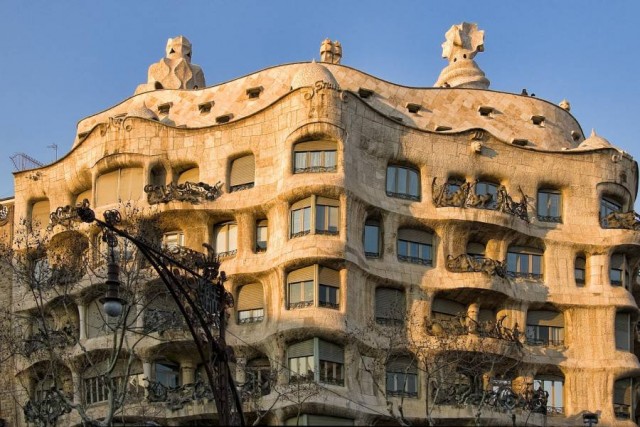 casa-mila-640x427
