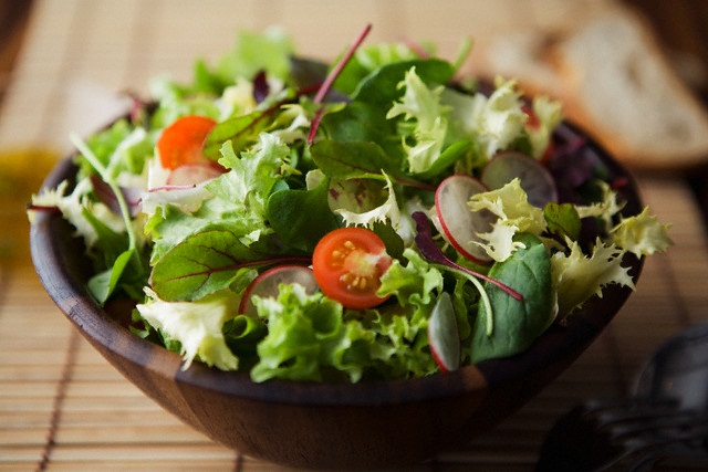 Fresh salad with lettuce and cherry tomato