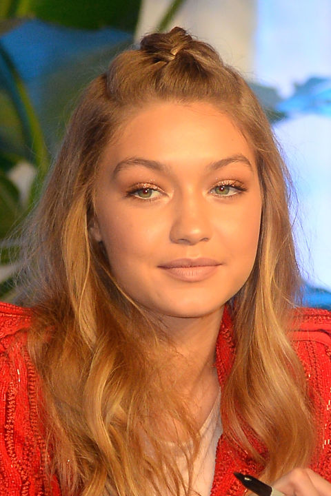 gigi-hadid-side-bangs